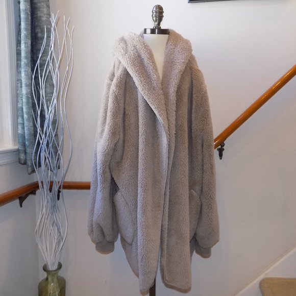 ZENANA Beige Sherpa Teddy Hooded Jacket Plus Size 2X - Picture 1 of 2